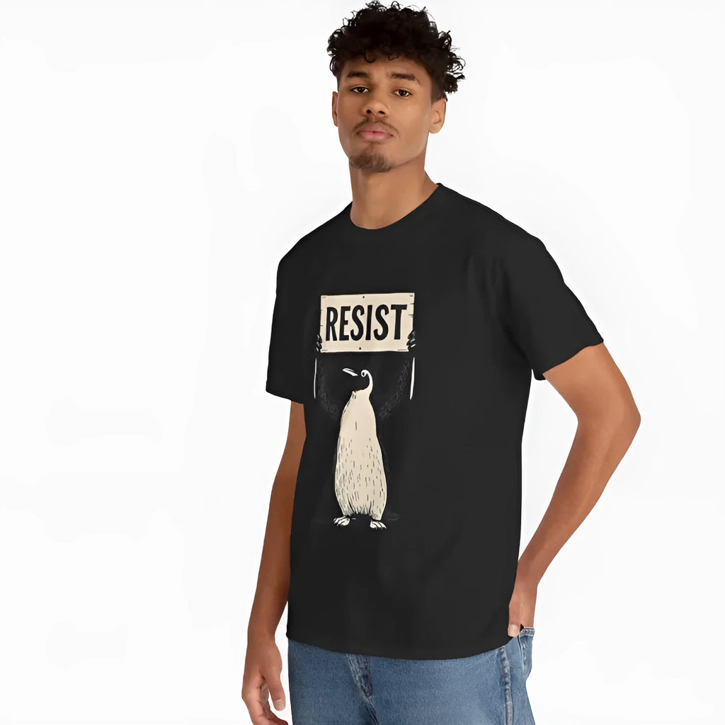Loose fit cotton summer t-shirt with short sleeves and round neck in black colour