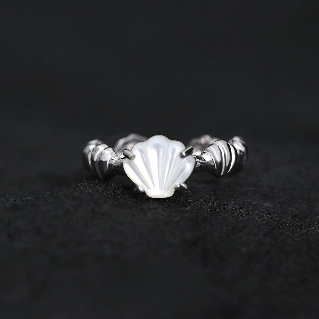 Adjustable silver ring with shell design and tiger eye stone in white gold plating