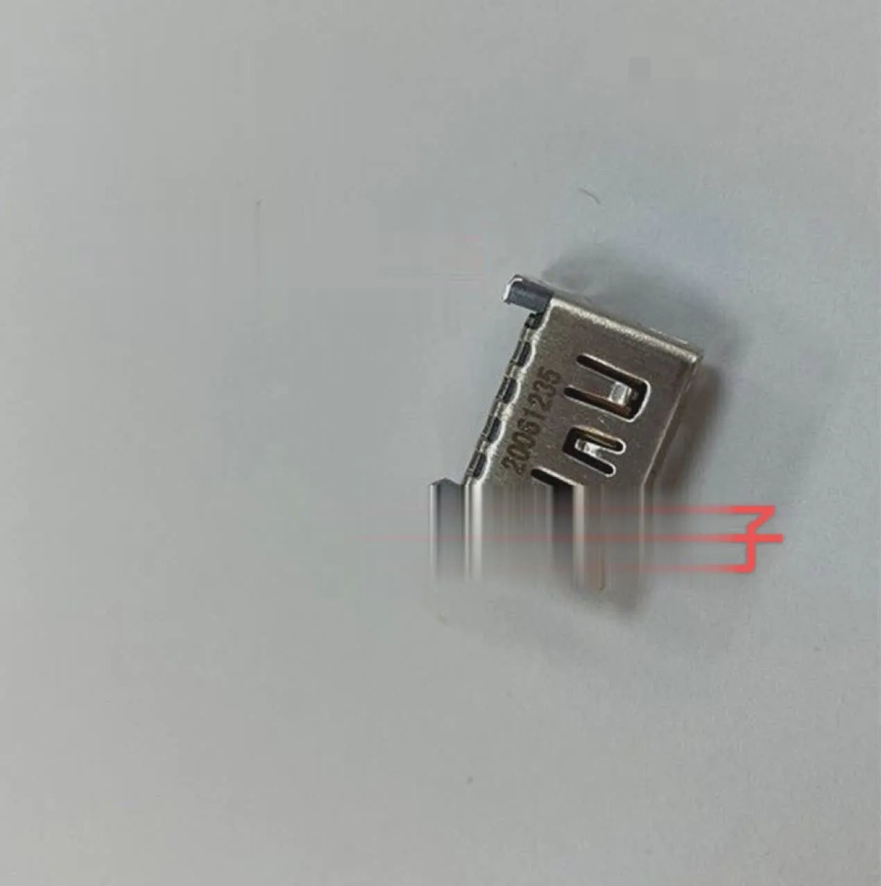 Silver HDMI host socket interface connector for gaming machine accessories