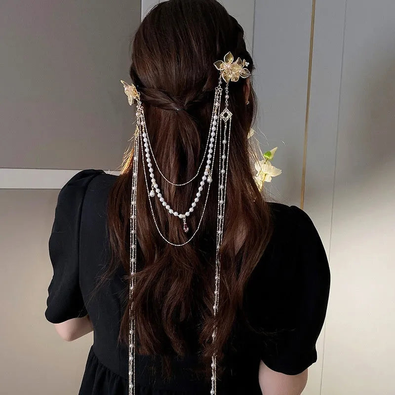Women's gold grip diamond tassel hairpin with acrylic construction and fashion OL style design
