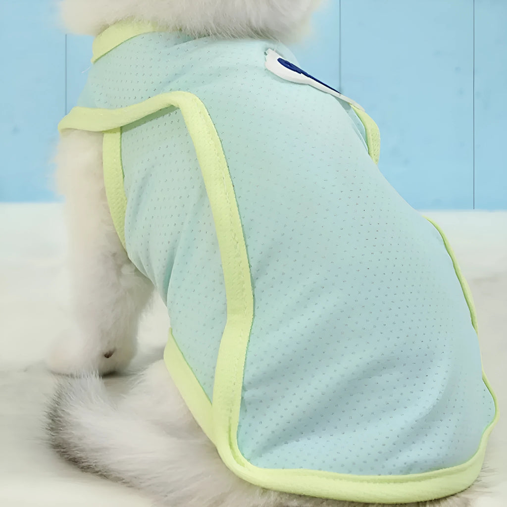 Polyester cat summer vest in sports style with anti-lint properties, shown in grass green colour