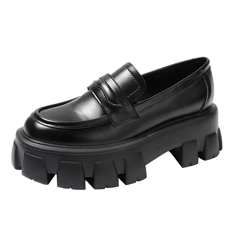 British style wide fit loafers with muffin heel in patent leather