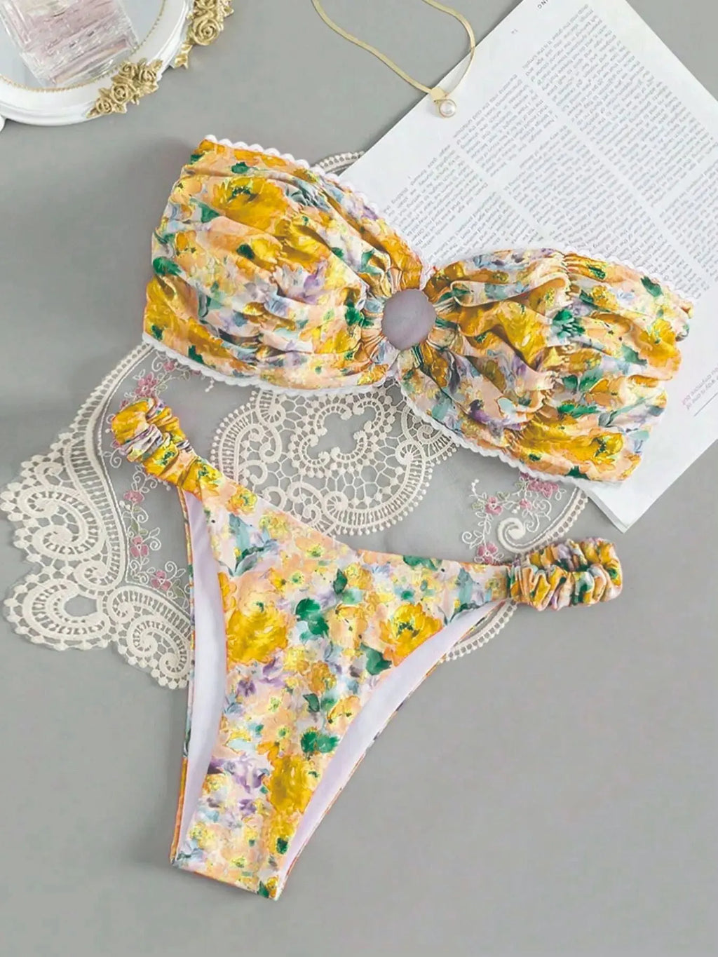 Colourful floral print polyester bikini set with lace details and backless design