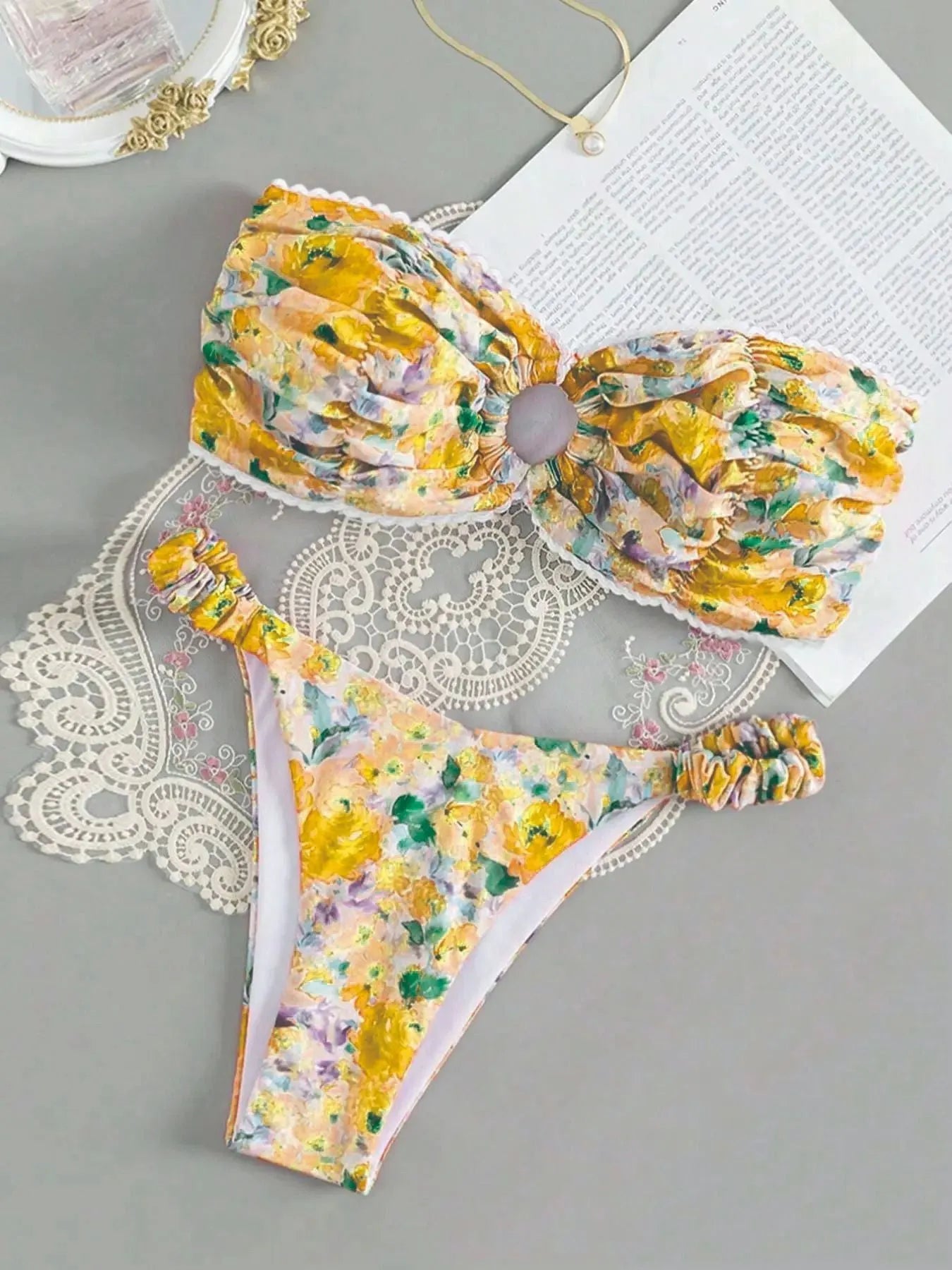 Colourful floral print polyester bikini set with lace details and backless design