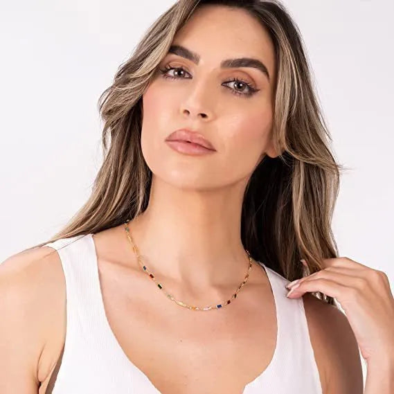 Ladies' geometric crystal necklace with alloy chain and glass pendant on model