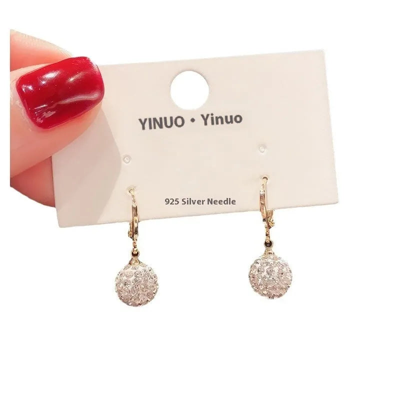 Women's geometric zircon earrings with rose decorative elements in multiple colour options