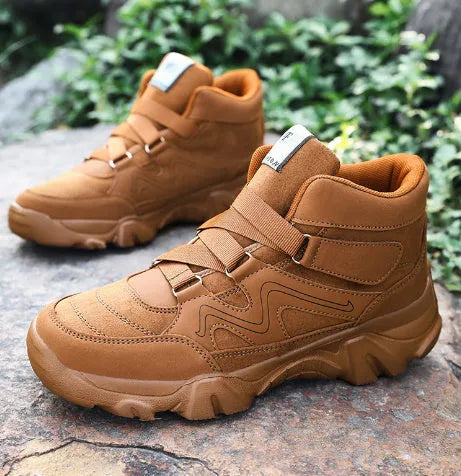 Men's black leather lace-up shoes with traditional design