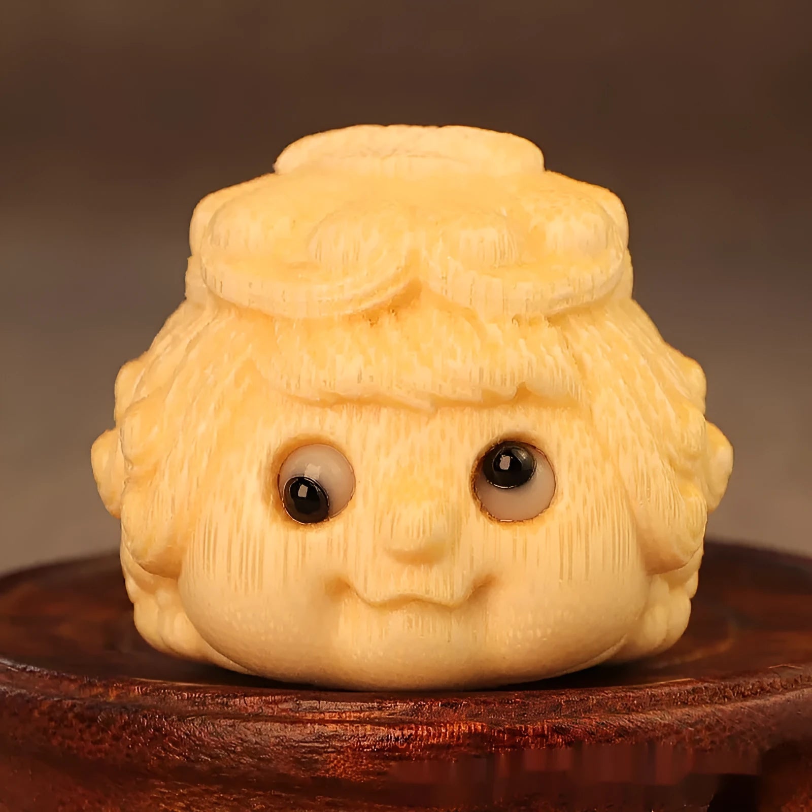Golden toad Princess ornament carved from solid bamboo for Children's Day decoration