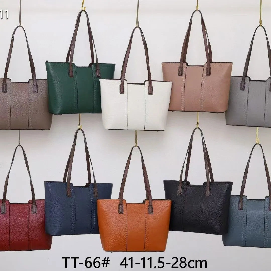 Genuine leather box-type shoulder bag in khaki colour with a sewing line detail and sandwich pocket.