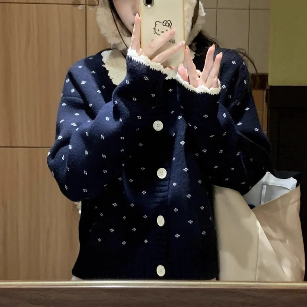Retro Peter Pan collar knitted cardigan coat in floral pattern with button front