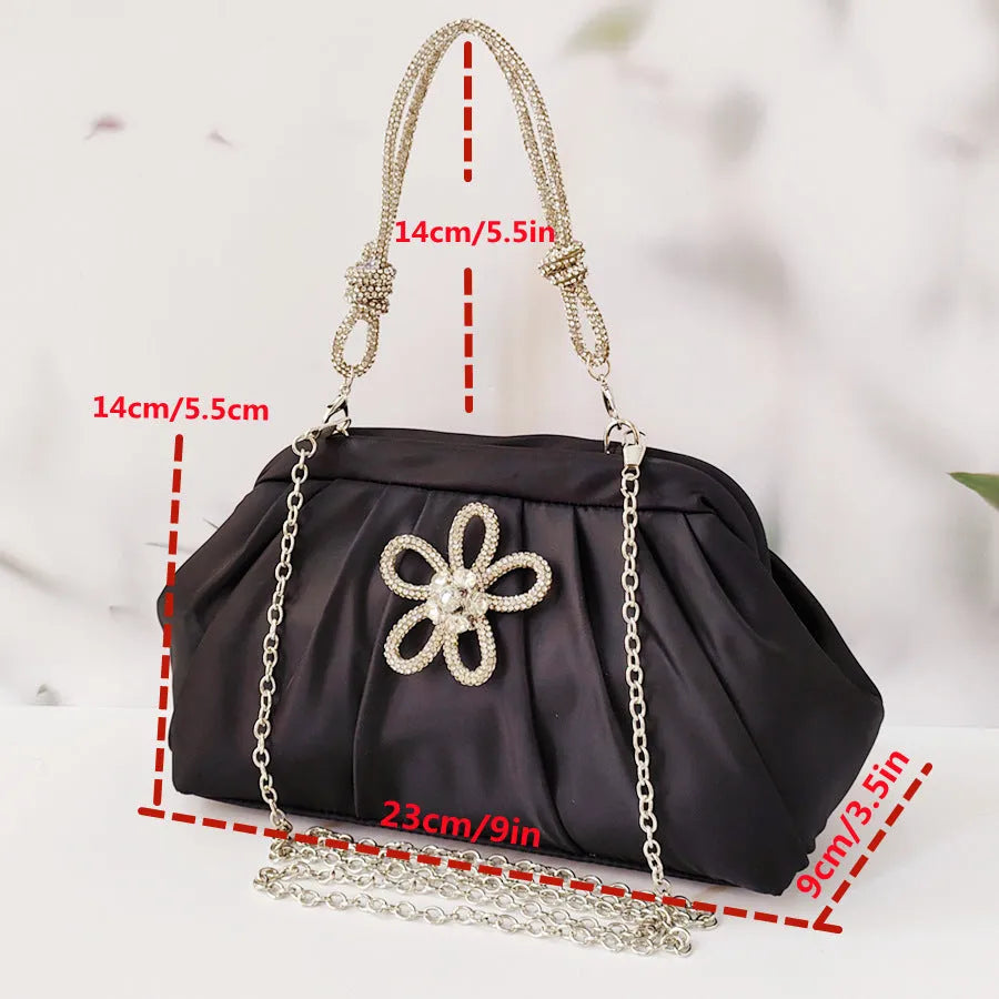 Women's soft polyester crossbody bag with large capacity, diamond patterns and chain details