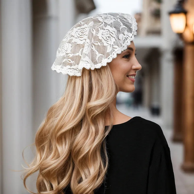 Round white bridal veil headpiece with flowers, 30cm diameter