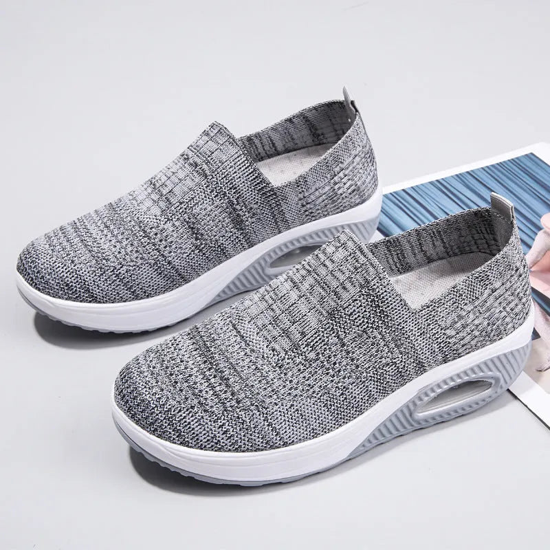 Women's mesh running shoes with air cushion midsole in multiple colour options