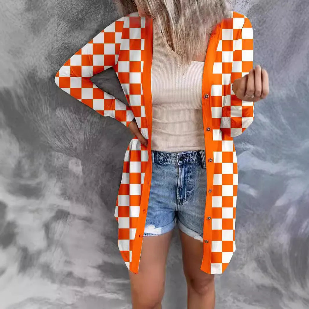Women's loose knitted plaid cardigan coat in street fashion style with regular sleeves
