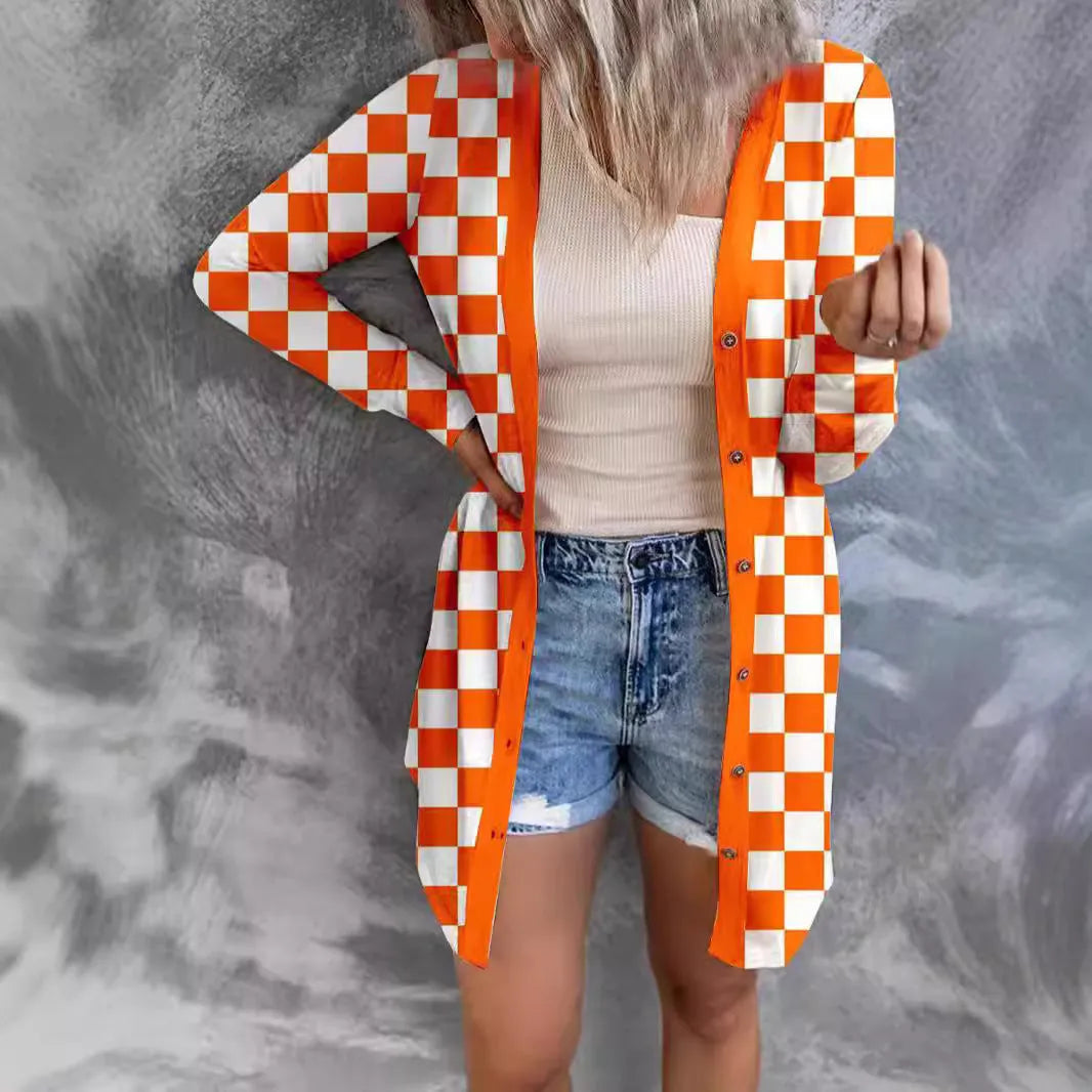 Women's loose knitted plaid cardigan coat in street fashion style with regular sleeves