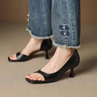 Simple one-strap sandals with square toe, open toe, peep toe, thin heel in black