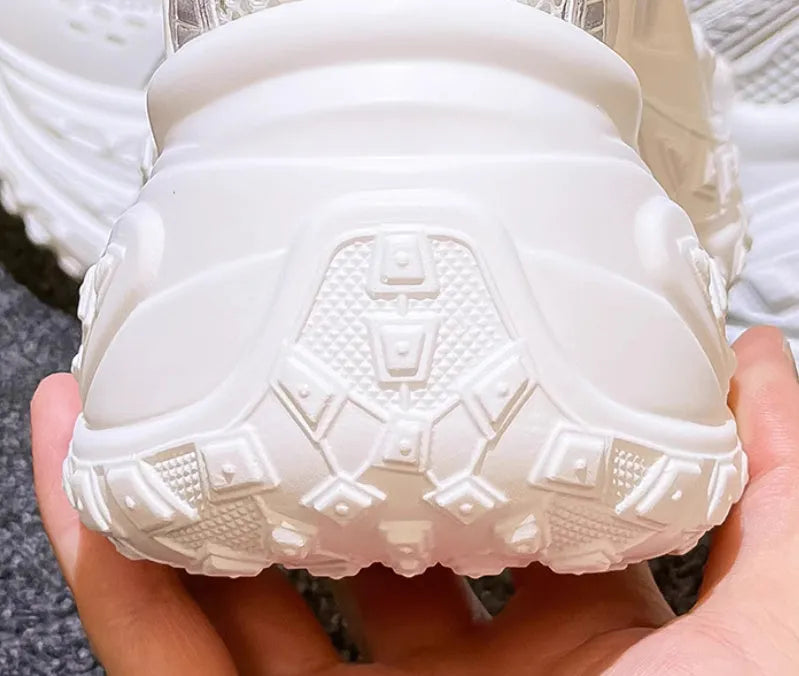 White height increasing insole shoes with lace-up closure and round toe