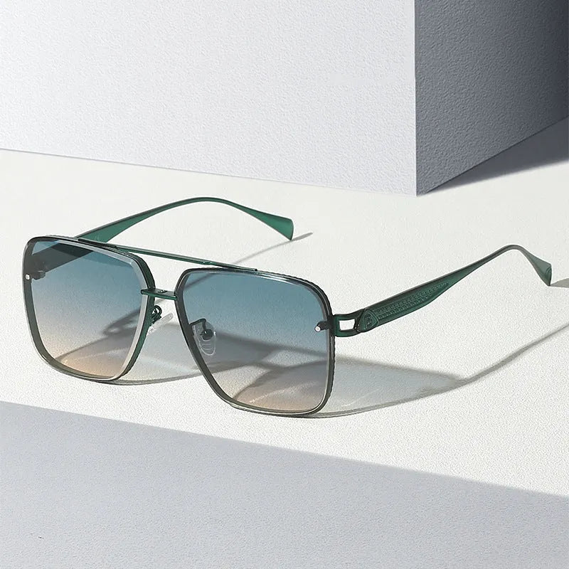 Men's casual metal frame sun glasses with gradient lenses in black frame