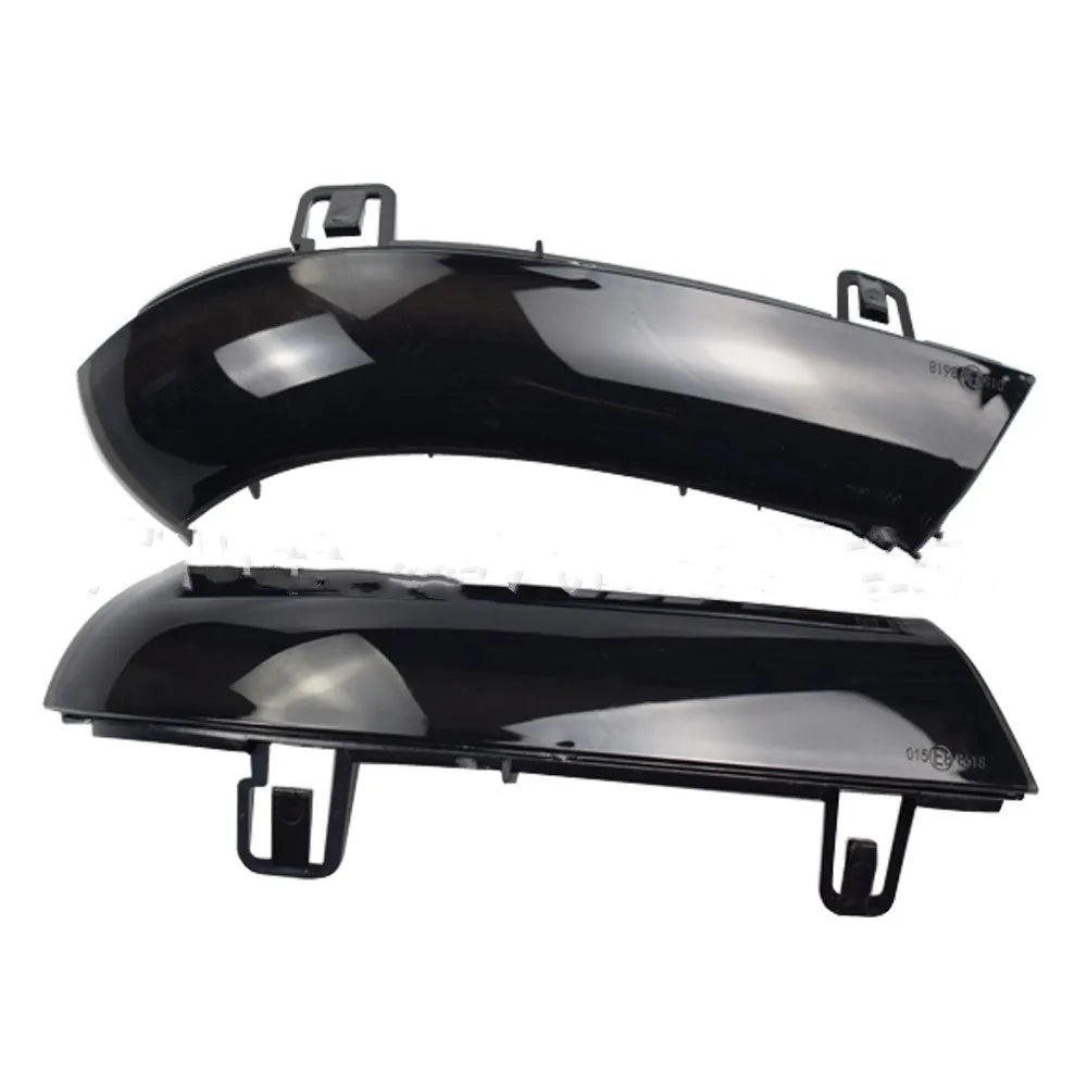 Volkswagen Golf 5 sequential flow turn signal light with yellow LEDs in ABS housing