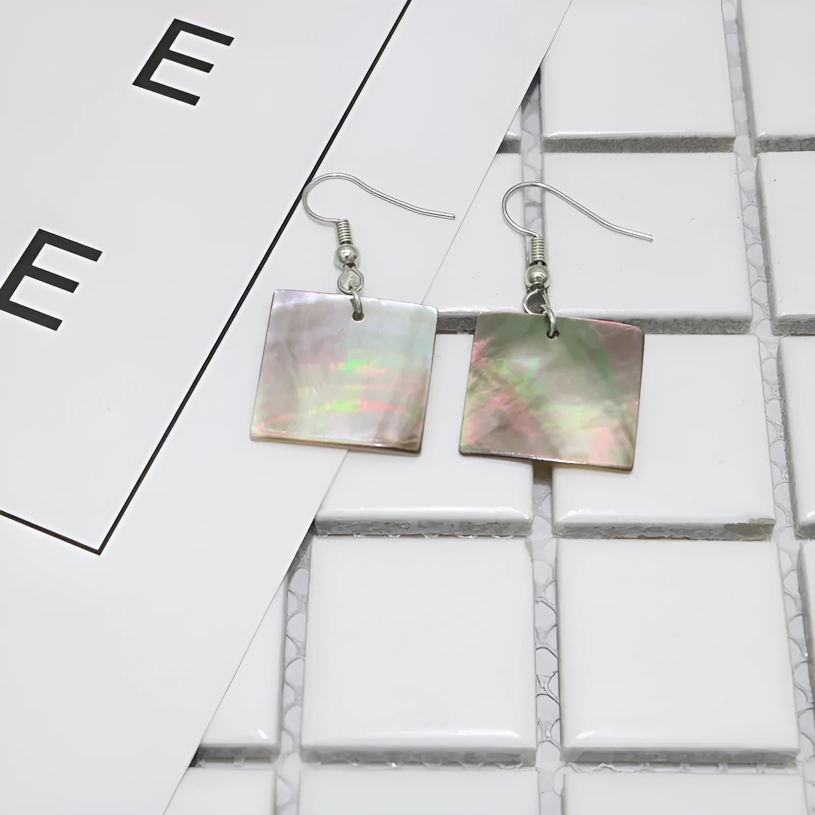 Geometric shell earrings in retro style with rectangular shell or square panther colour options