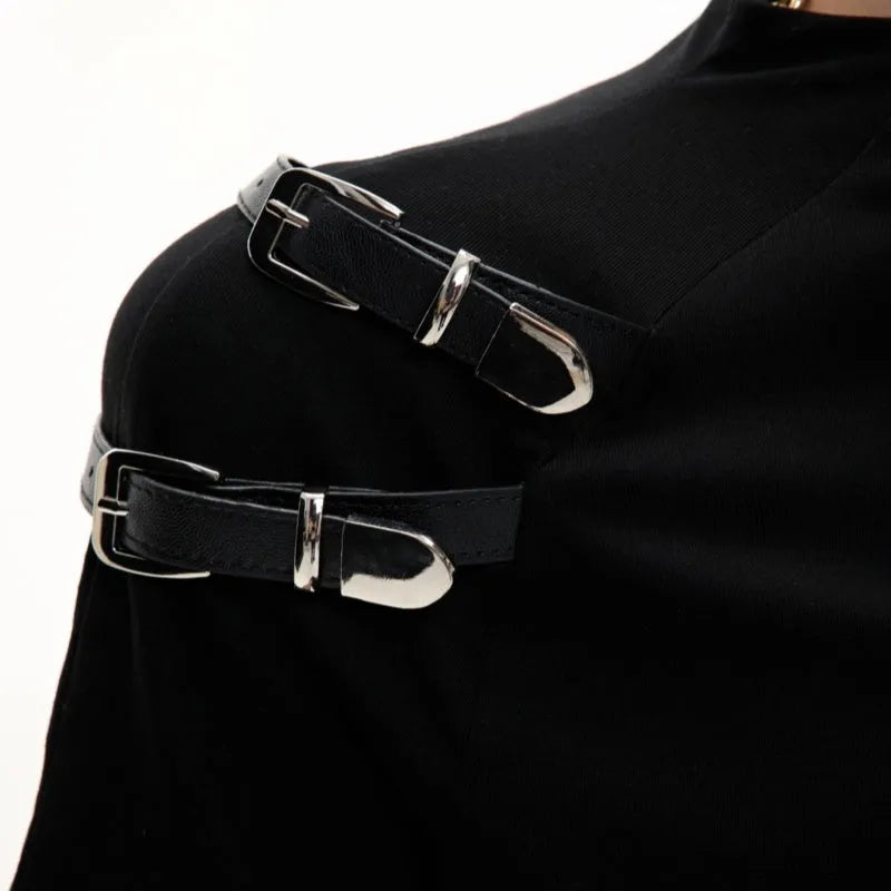 Men's slim fit black cotton T-shirt with a metal belt design on the stand-up collar.