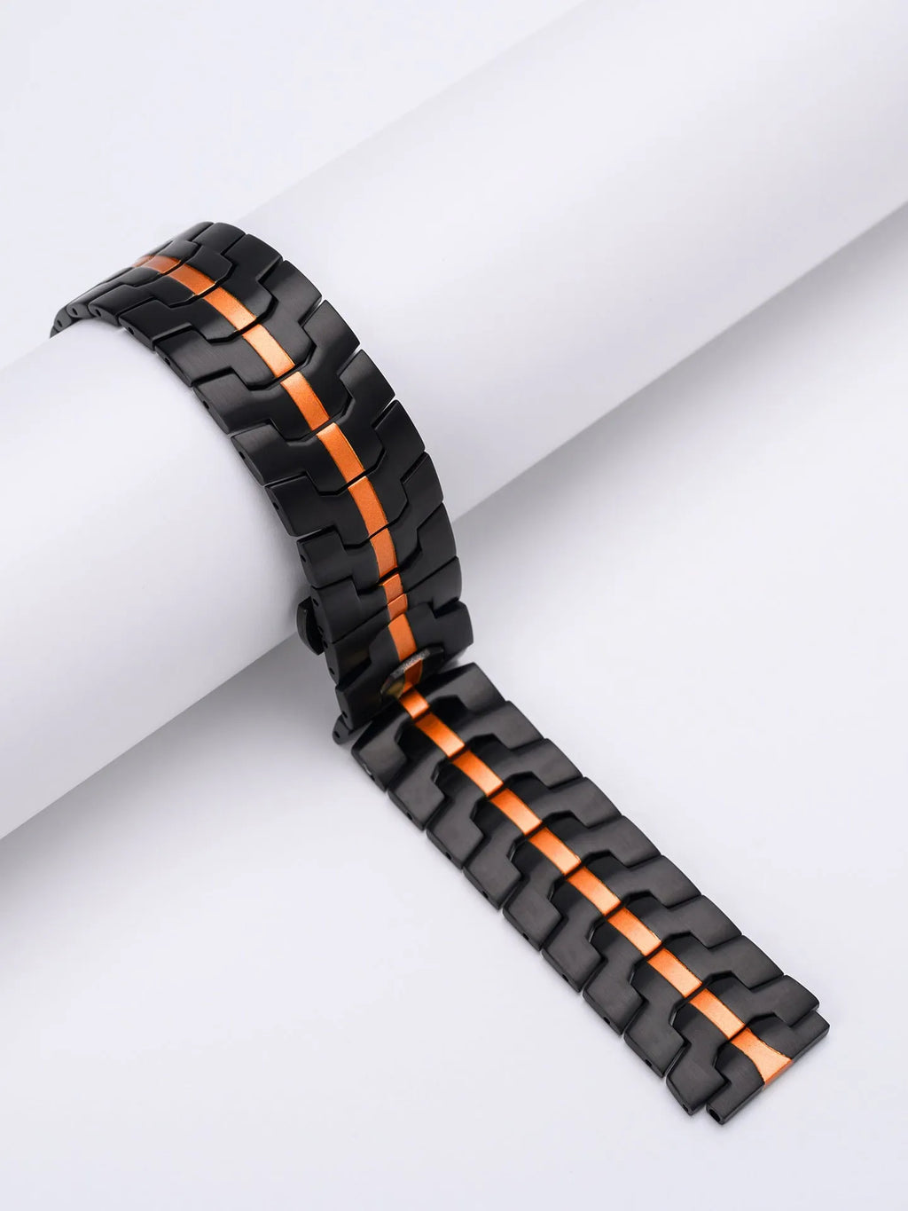 Stainless steel watch strap for Samsung Galaxy Watch in silver and black colour options.