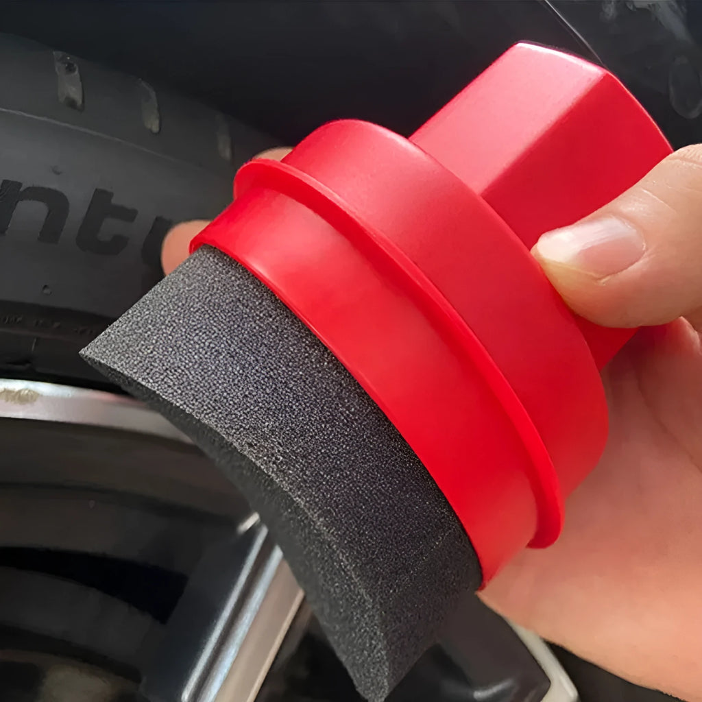 Tyre polishing sponge brush with protective lid for car tyre maintenance