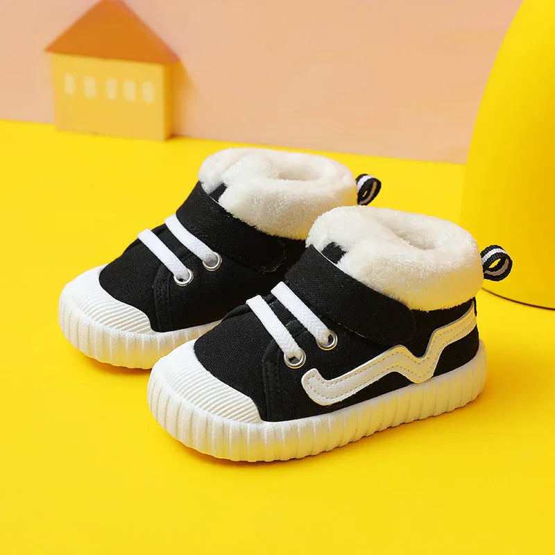 Cotton toddler winter shoes in red with non-slip sole