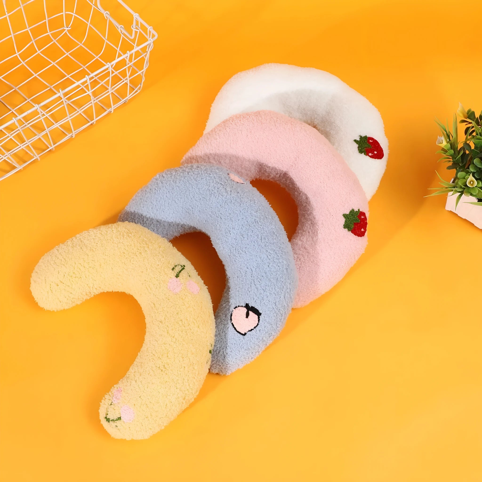 Half moon shaped U-design pet pillow for dogs and cats in blue, pink, white, or yellow colours