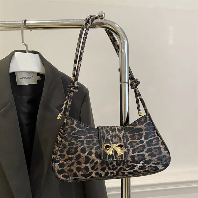 Women's large capacity casual PU handbag with sandwich pocket design in black