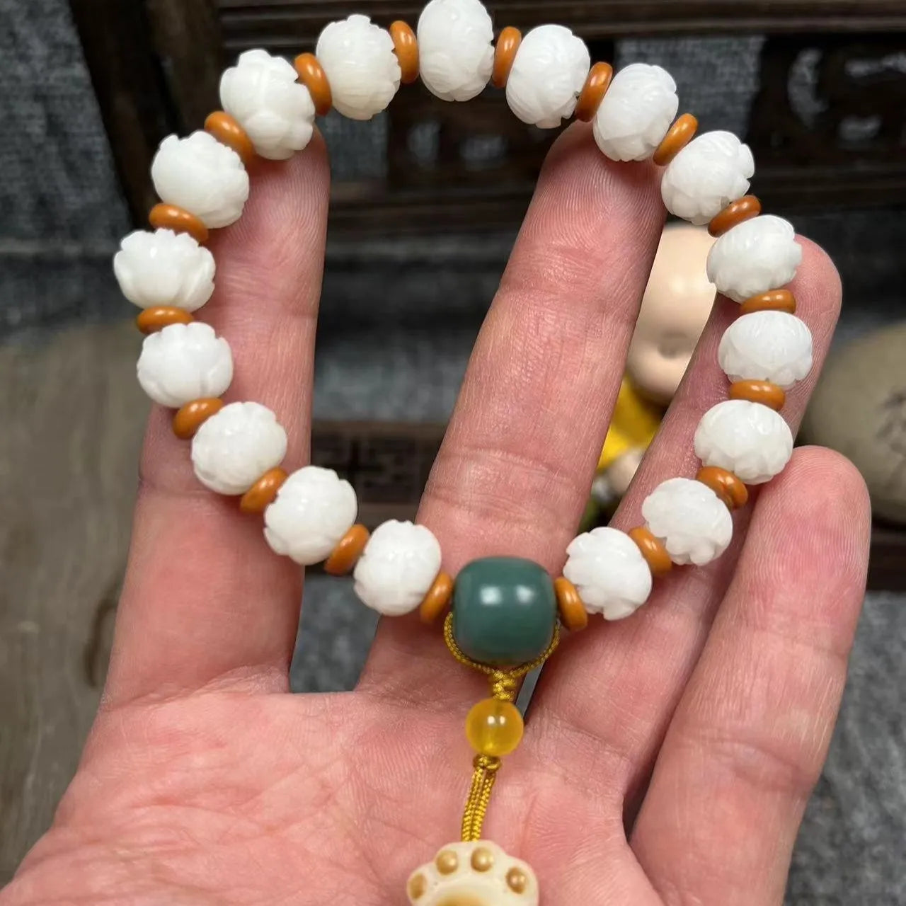 Carved pumpkin lotus Bodhi root bracelet with white jade beads and multiple dimensions