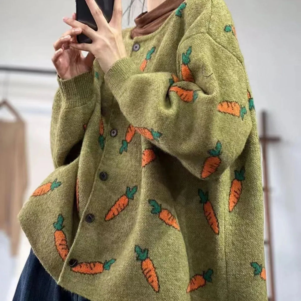 Round neck loose fit cardigan with Mori artistic colour contrast print.