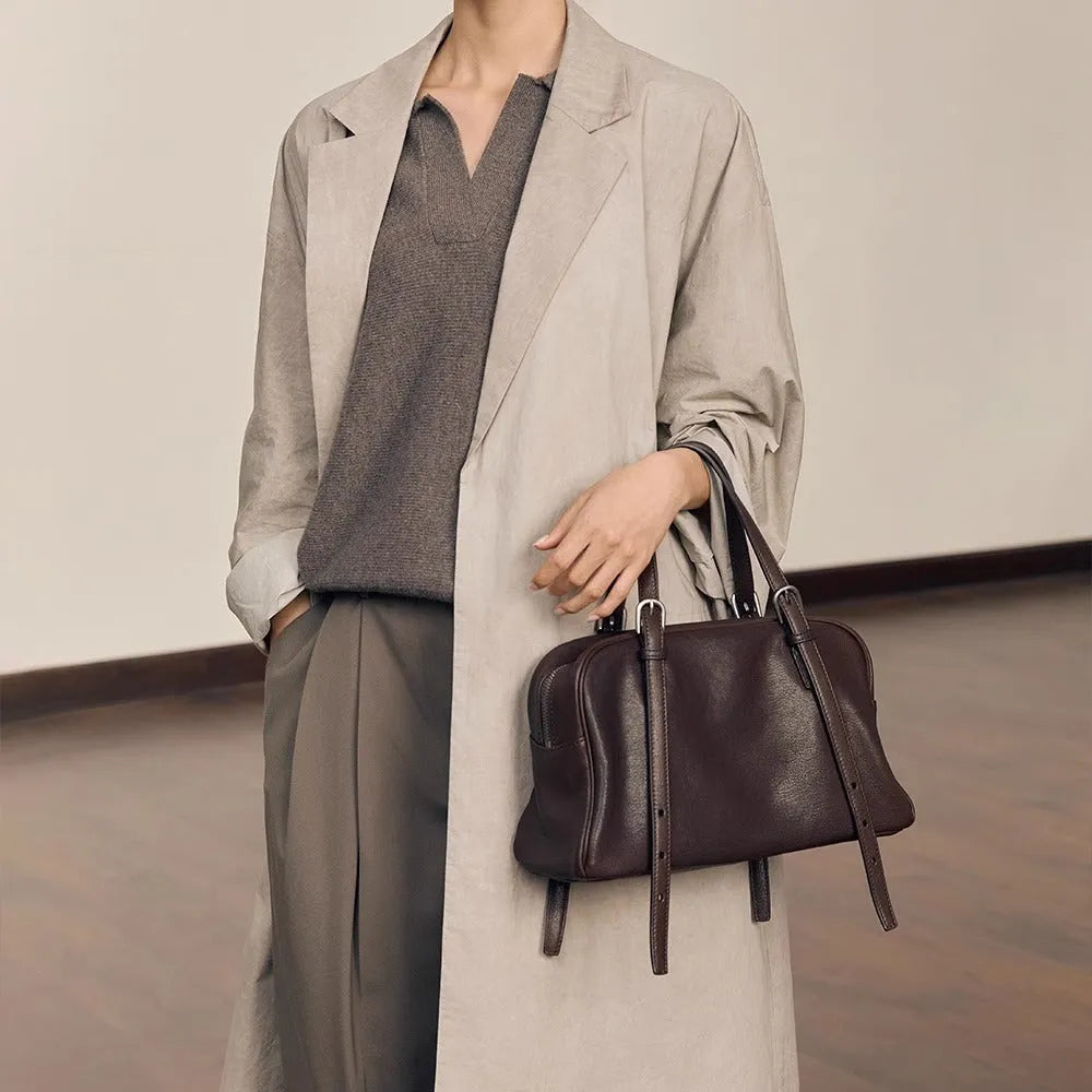 Women's retro genuine leather shoulder bag in horizontal square design with double straps