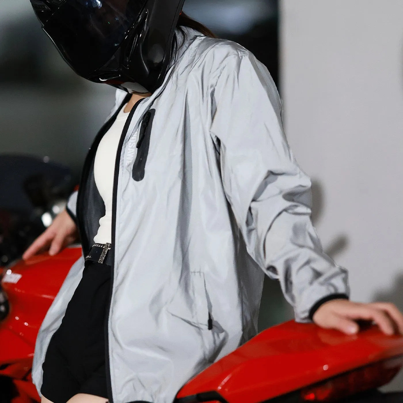 Silver waterproof polyester windproof long-sleeved coat with sizing options from S to 3XL