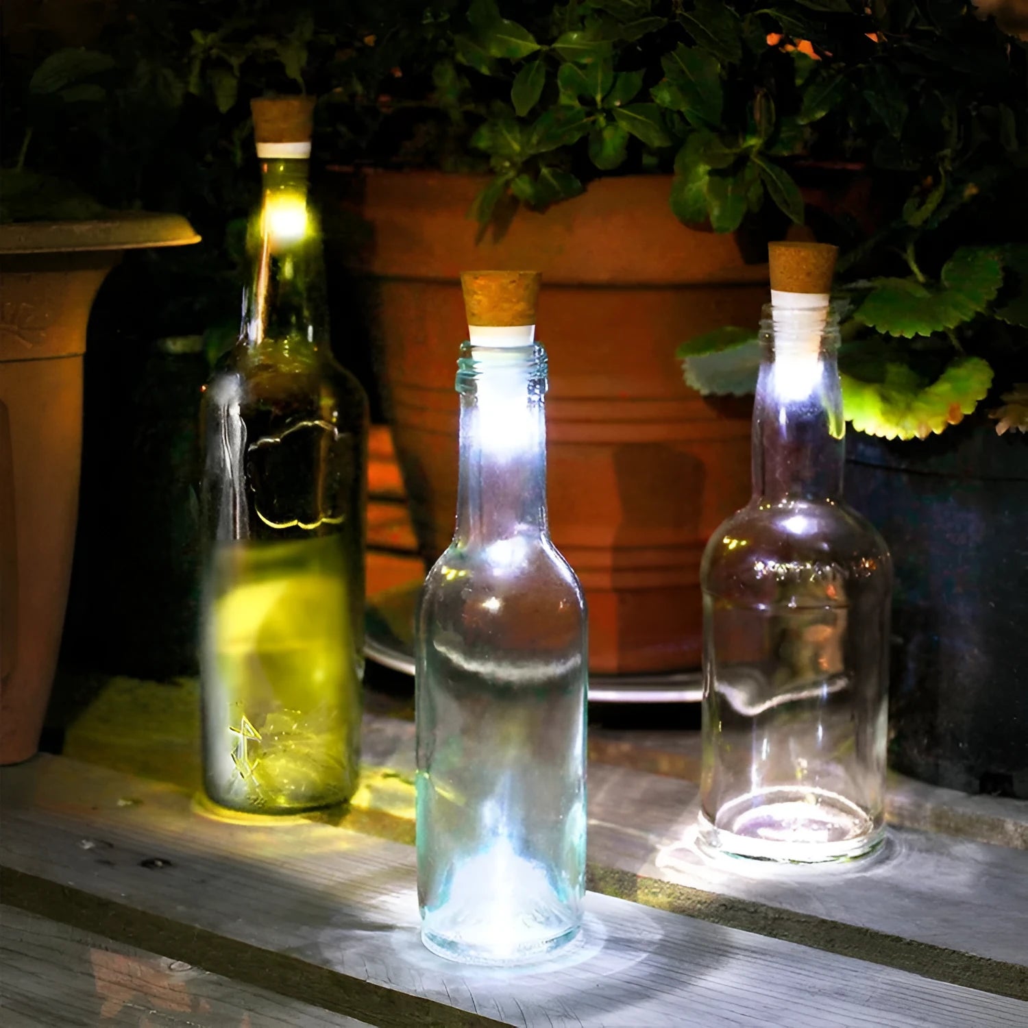 LED rechargeable bottle cap light with plastic shell and 15 LED lamp beads