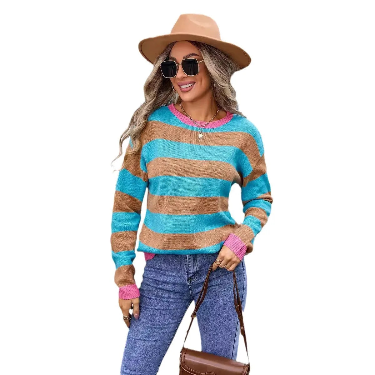 Women's patterned acrylic sweater in loose fit with round neck and long sleeves