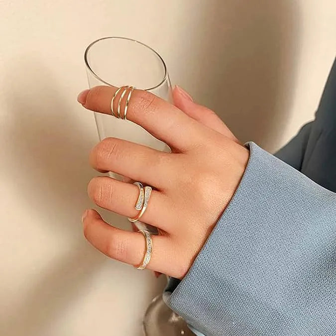 Geometric gold plated toe ring with rhinestone or water drop decoration on toe