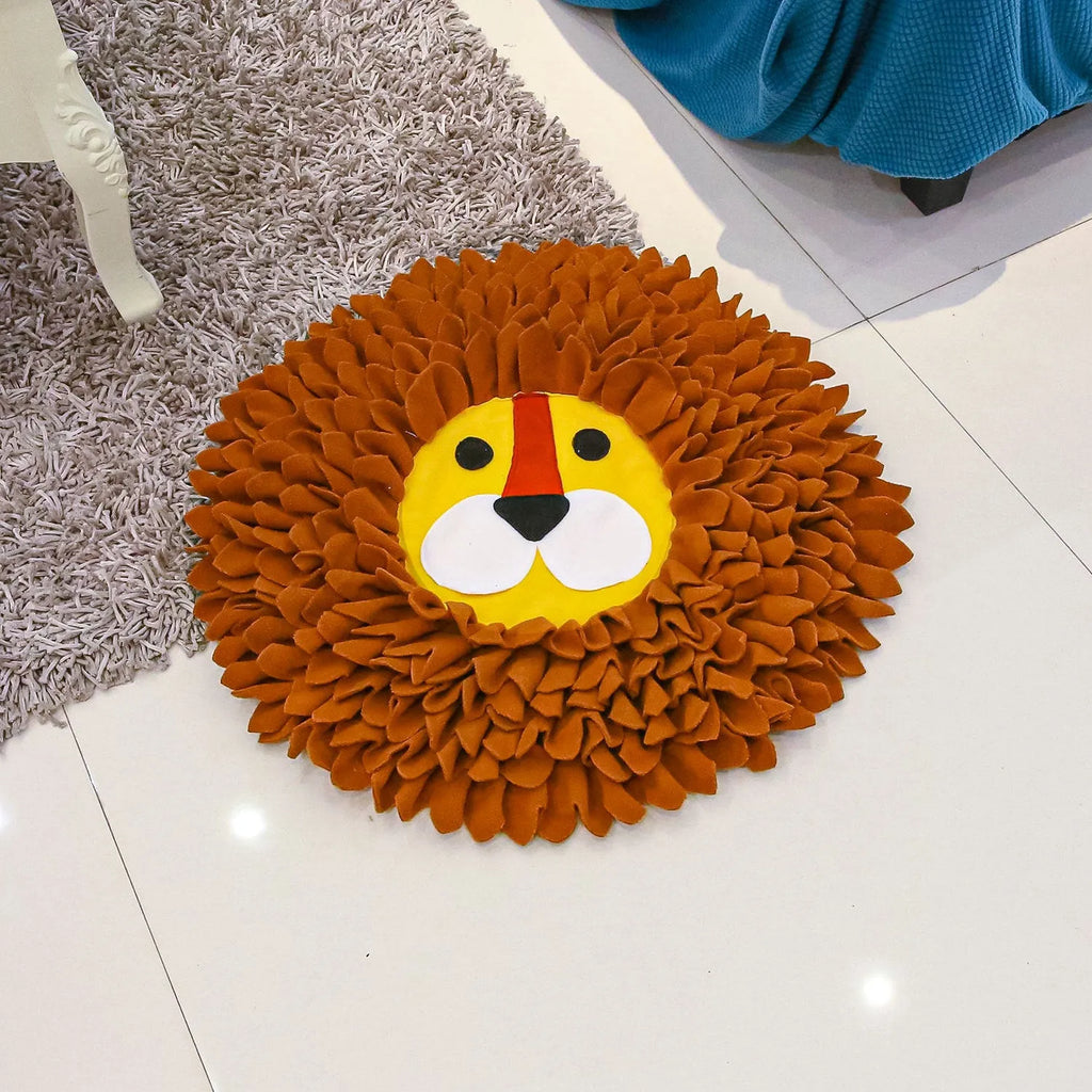Brown Lion Sniffing Pad blanket with textured Yizhiwen fabric for dogs and cats to forage for food.