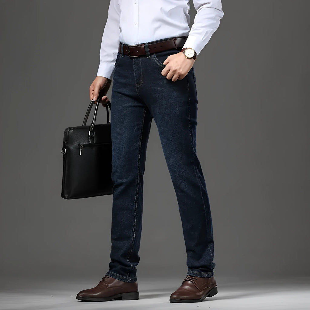 Stretch jeans in black and blue denim with straight-leg fit and high elasticity fabric