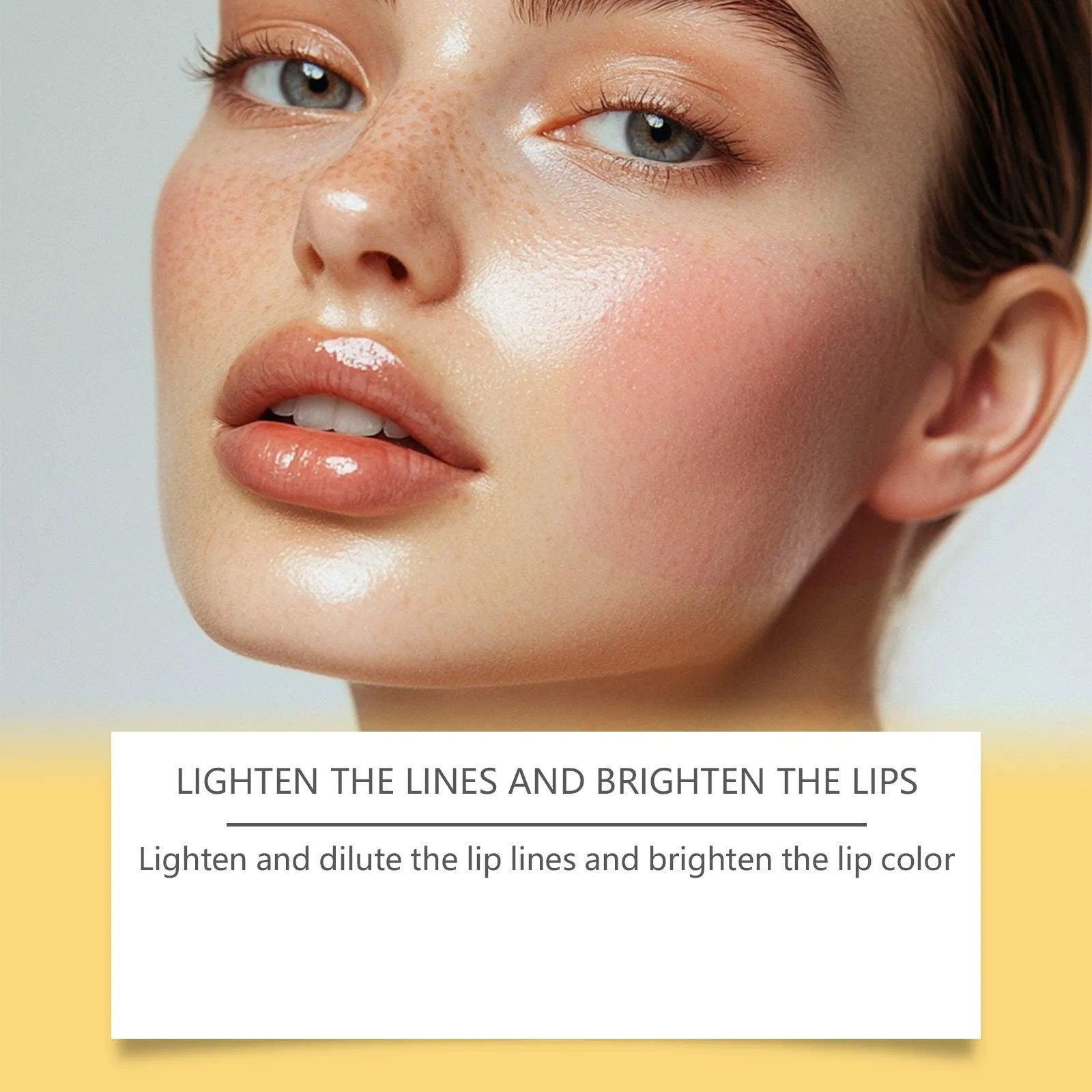 Gold foil nourishing lipstick in a gold case with hyaluronic acid and vitamin E, 3.5g content.