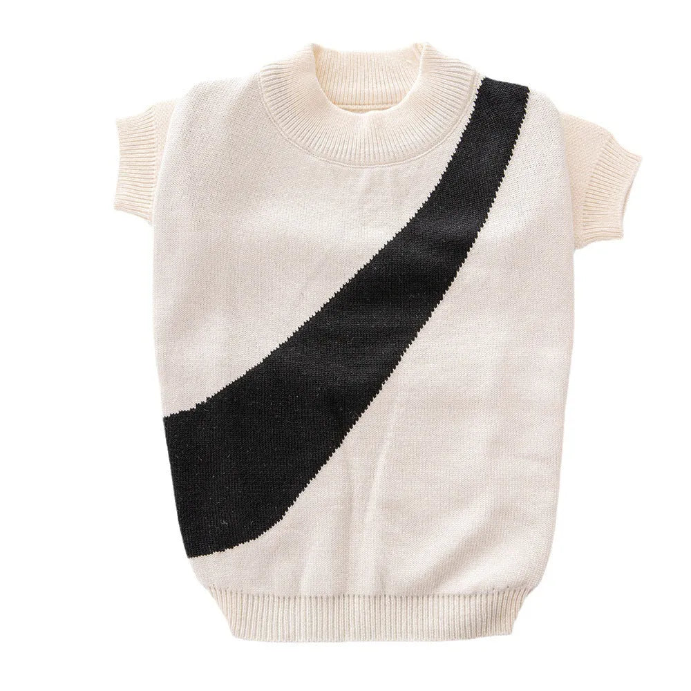 Casual knitted wool dog sweater for corgis and poodles in various colours and sizes.