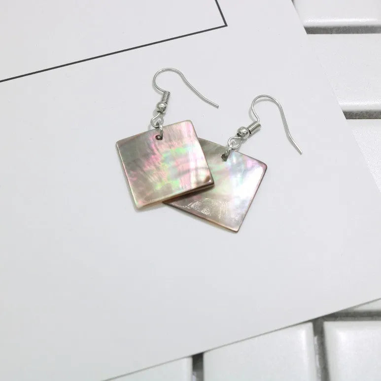 Geometric shell earrings in retro style with rectangular shell or square panther colour options