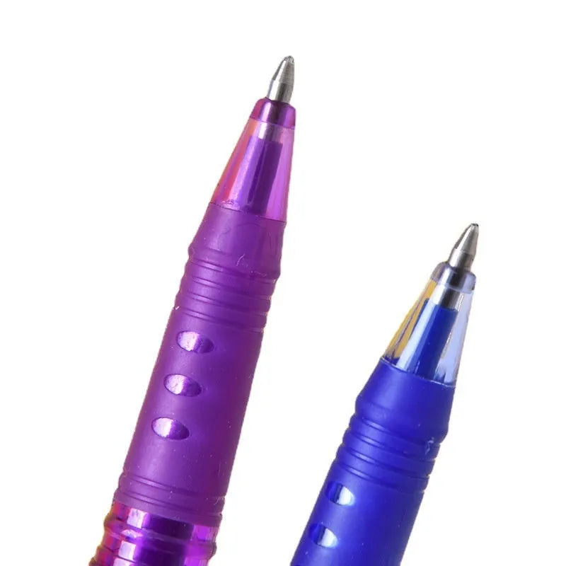 Pack of heat-erasable gel pens with plastic casings and stainless steel nibs in 0.5mm or 0.7mm sizes