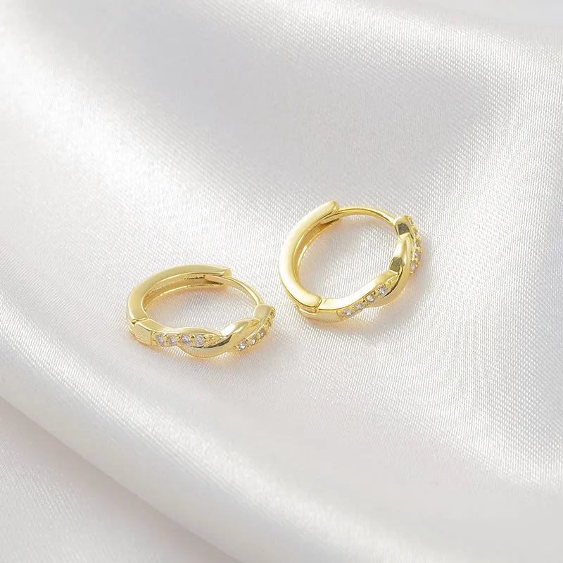 Geometric round hemp rope earclip earrings for women with diamond-coated gold finish