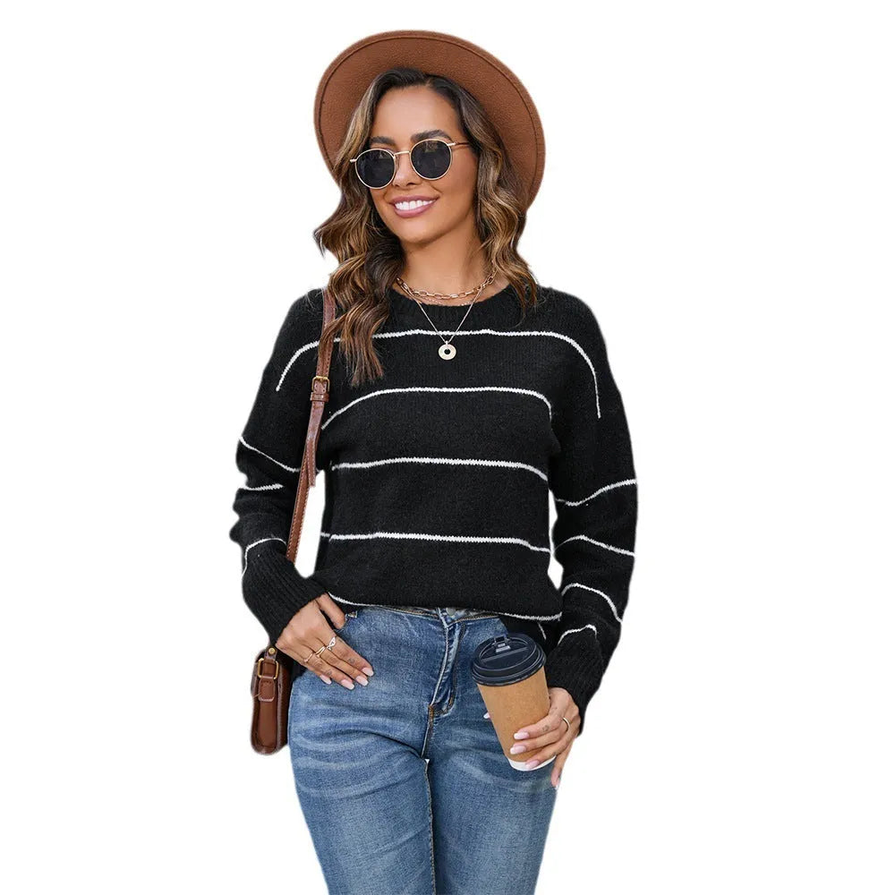 Women's striped pullover sweater with round neck and loose fit street fashion style