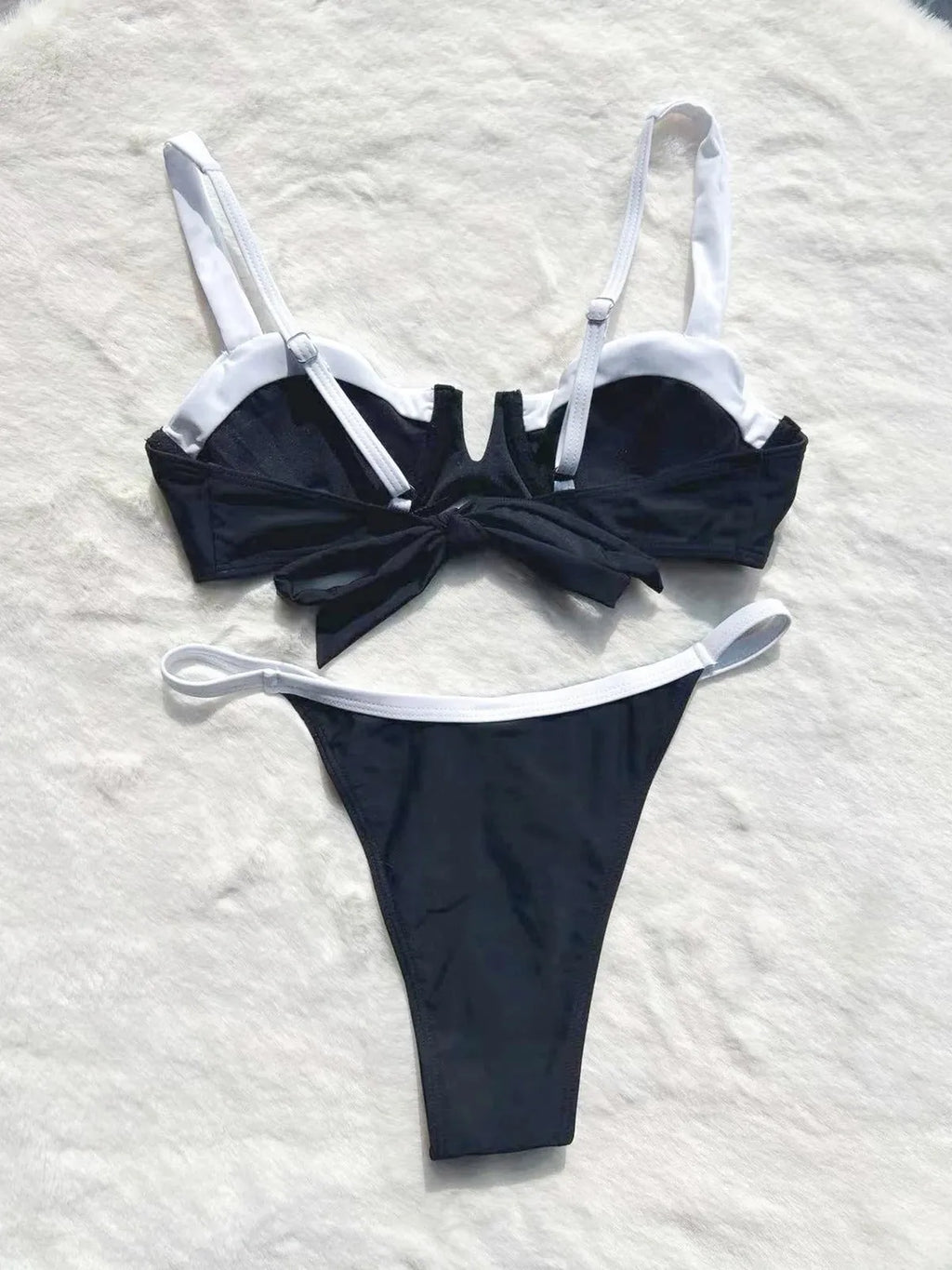 Black women's low waist bikini swimsuit with stitching split briefs design