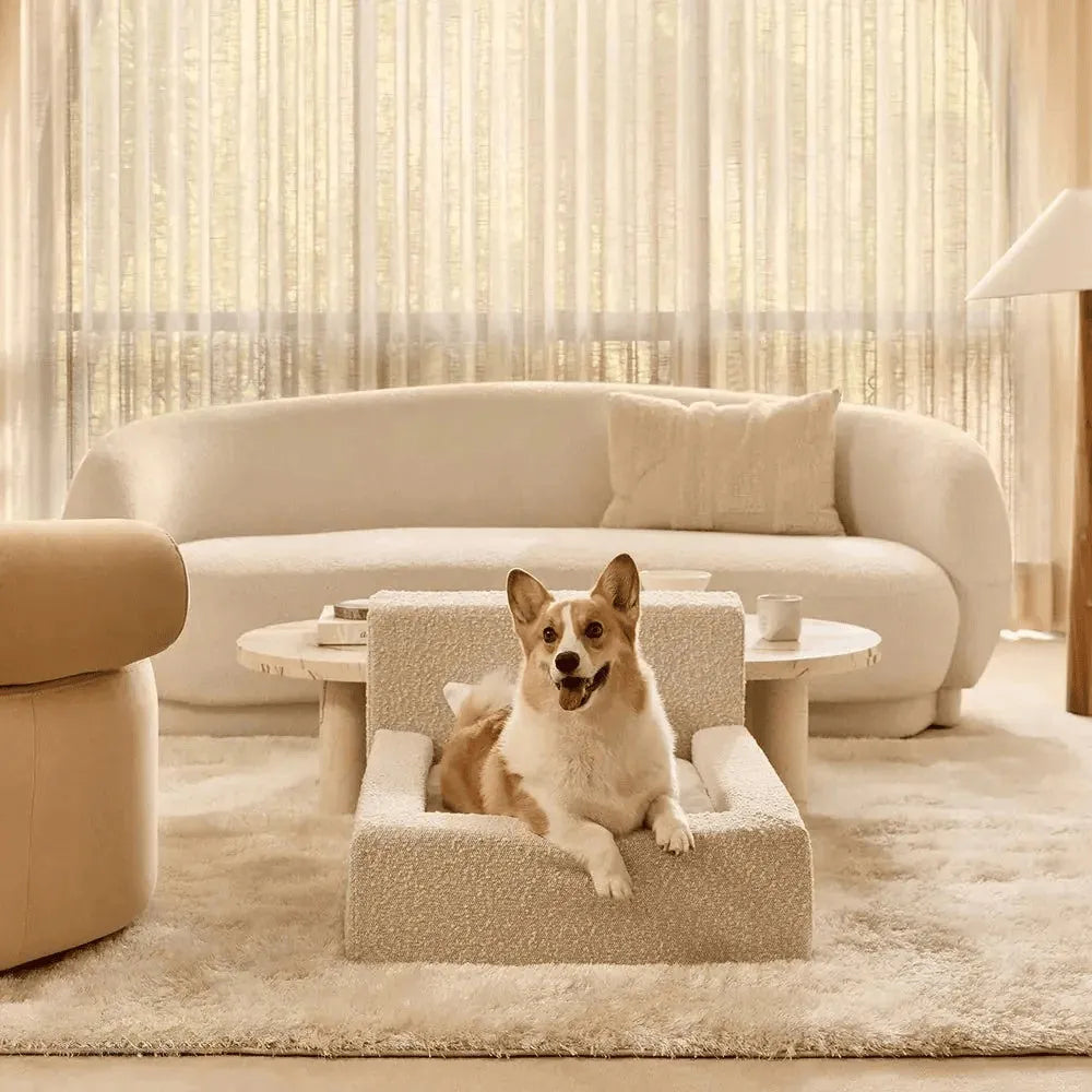 White dog mat with backrest and milk apricot fabric, suitable for small, medium, and large cats and dogs