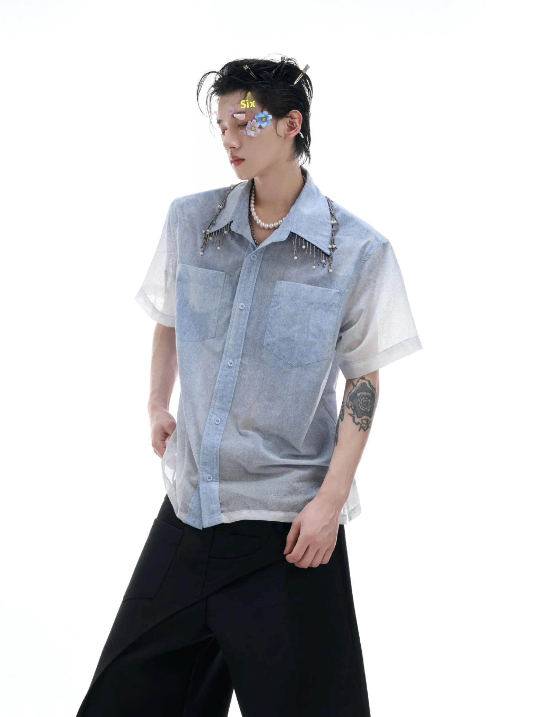 Blue and white gradient men's short sleeve casual shirt with loose fit design
