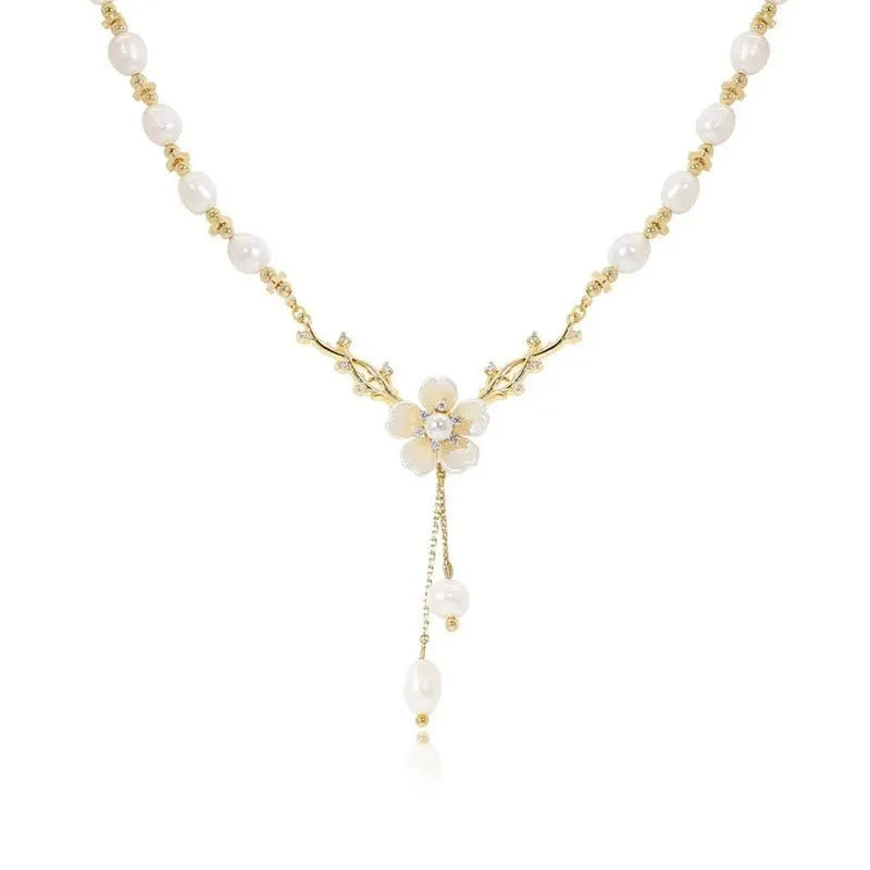 Women's alloy necklace with pearl chain and floral rose design pendant