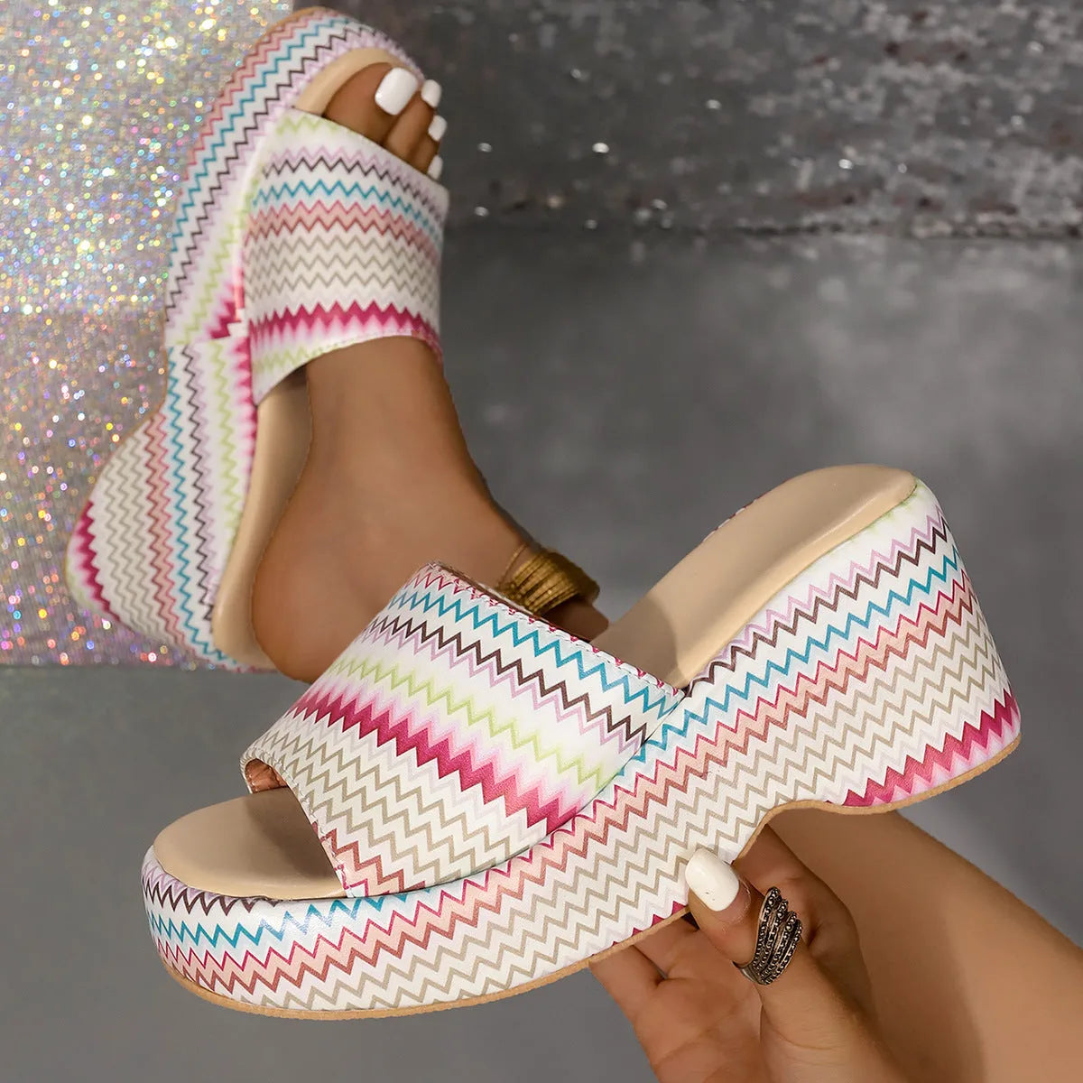 Women's colourful wave print wedge sandals with thick rubber sole and open toe design